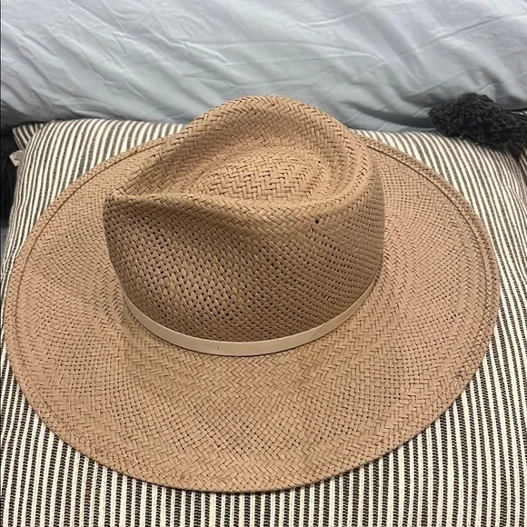 Janessa Leone Valentine Woven Hat - Picture 3 of 6